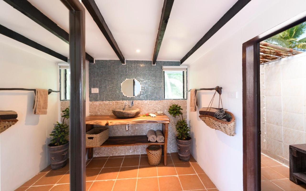 Naisisili Oarsman'S Bay Lodge מראה חיצוני תמונה